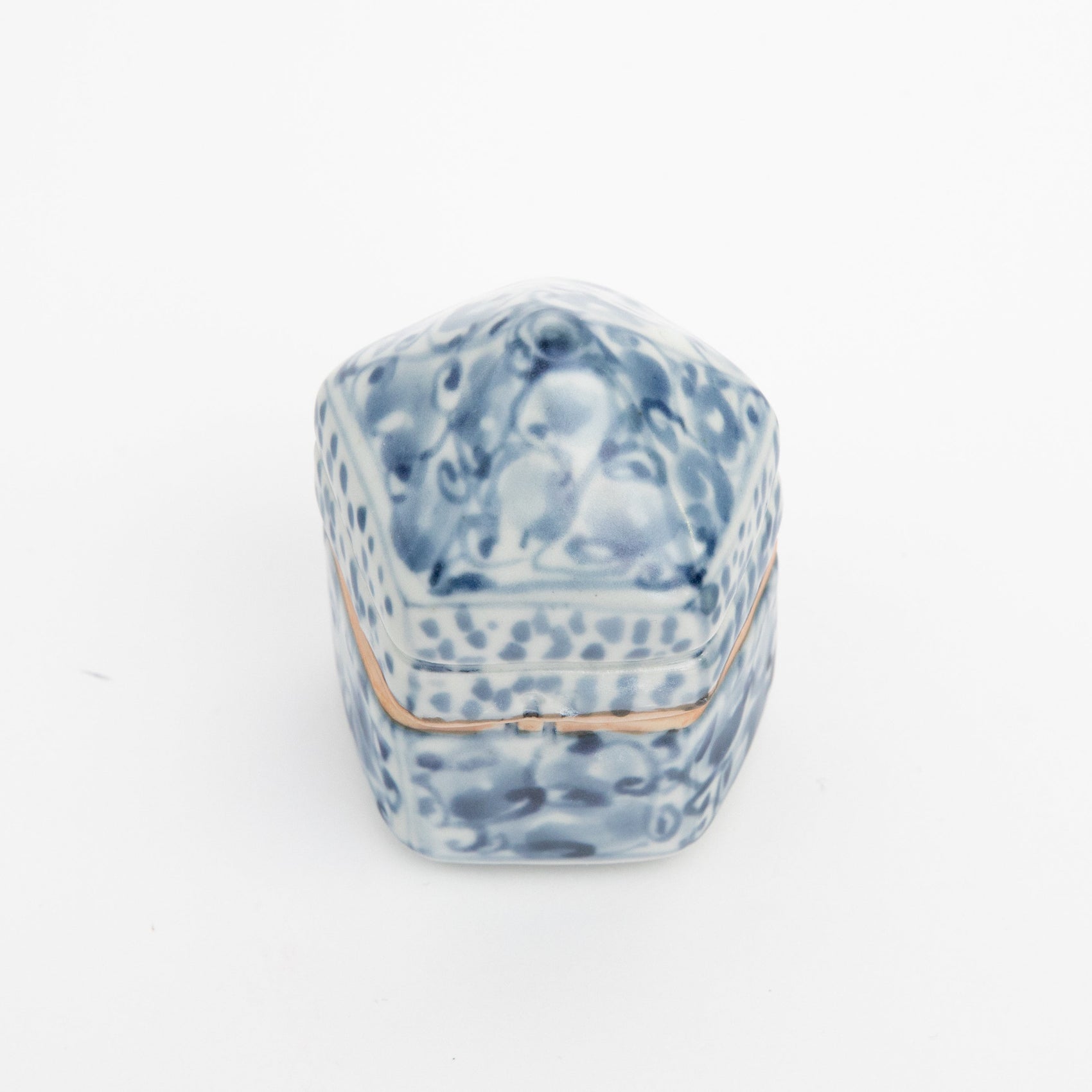 Boîte à encens en céramique Shino aux nuances rosées