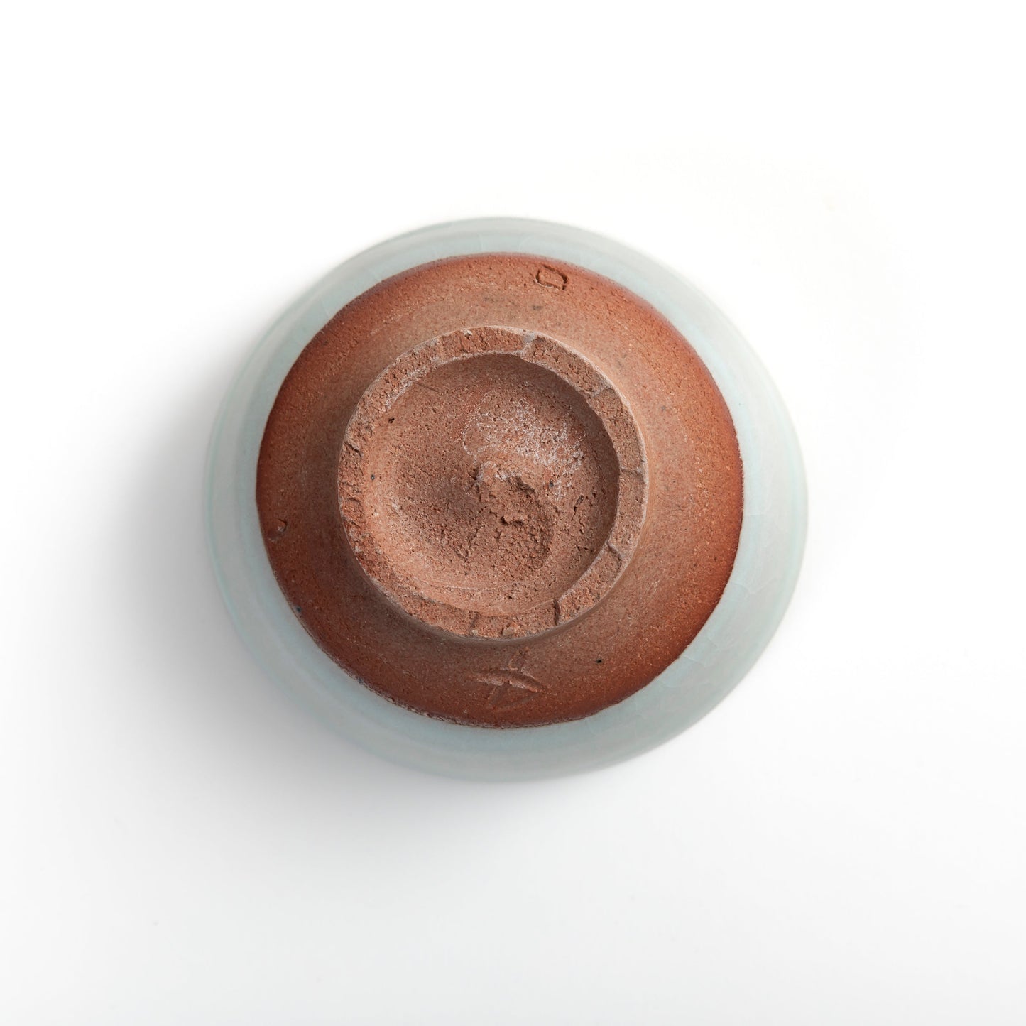 Underside foot of celadon travel tea bowl