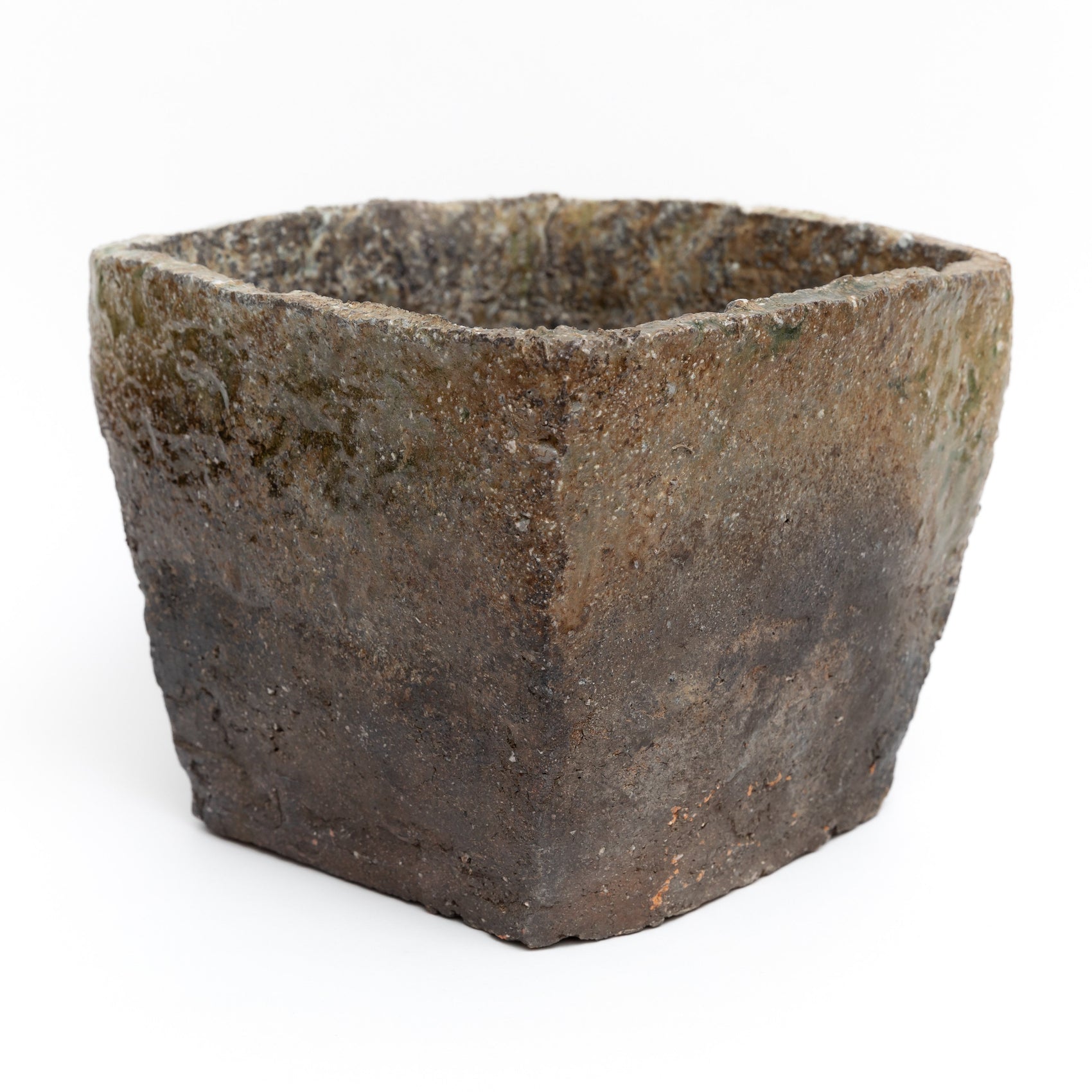 Iga square hanaire mizusashi by Aiko Watanabe alternate angle