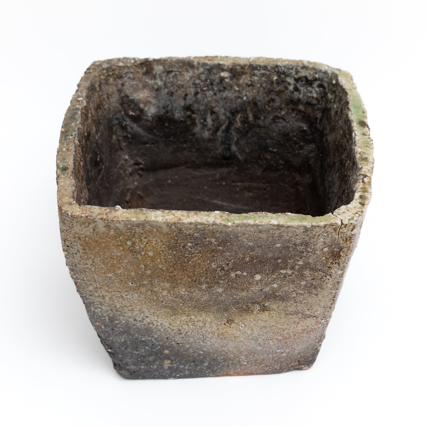 Iga square hanaire mizusashi by Aiko Watanabe top view