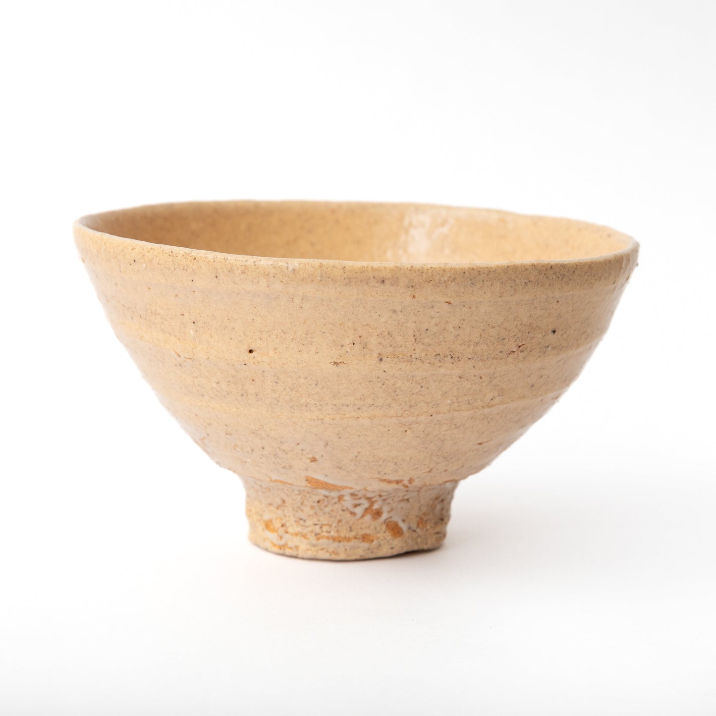 辻村塊 作 井戸茶碗の側面