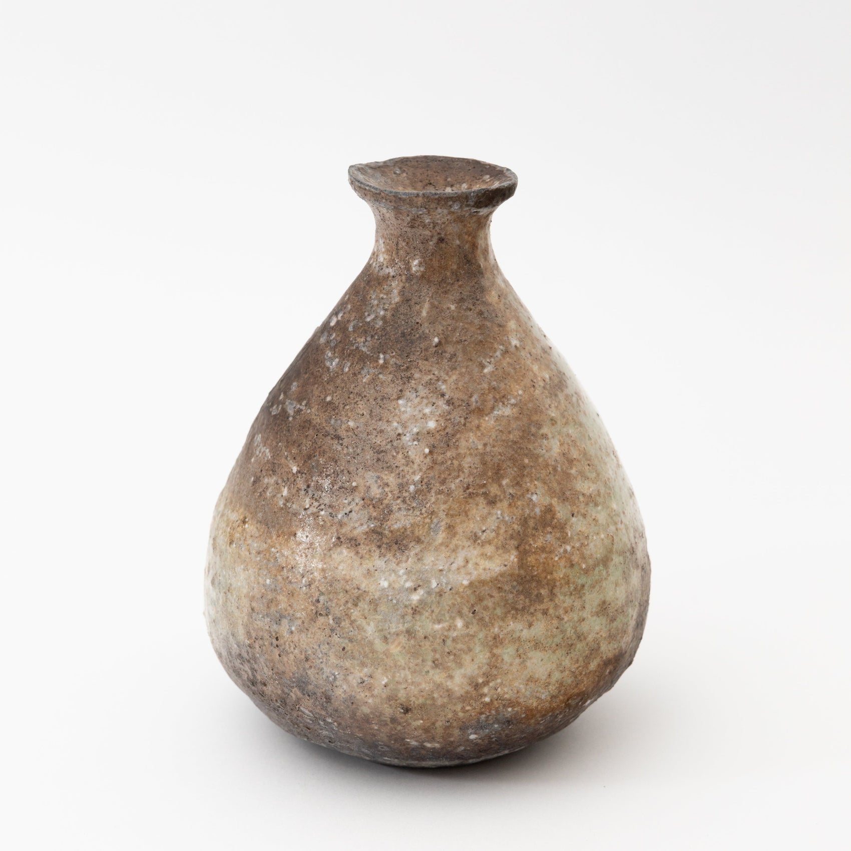 Iga tokkuri by Kai Tsujimura back view