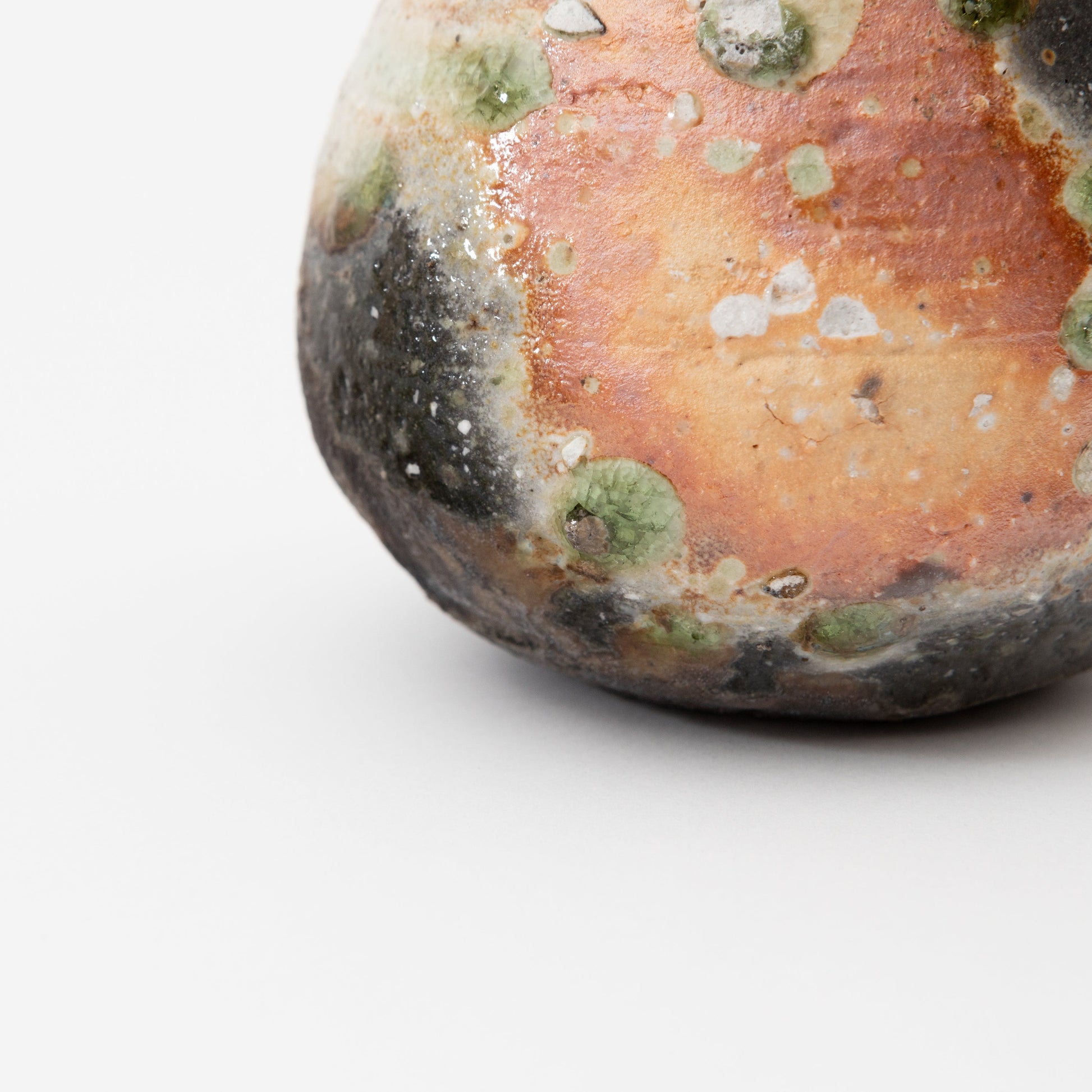 Iga tokkuri by Kai Tsujimura detail view