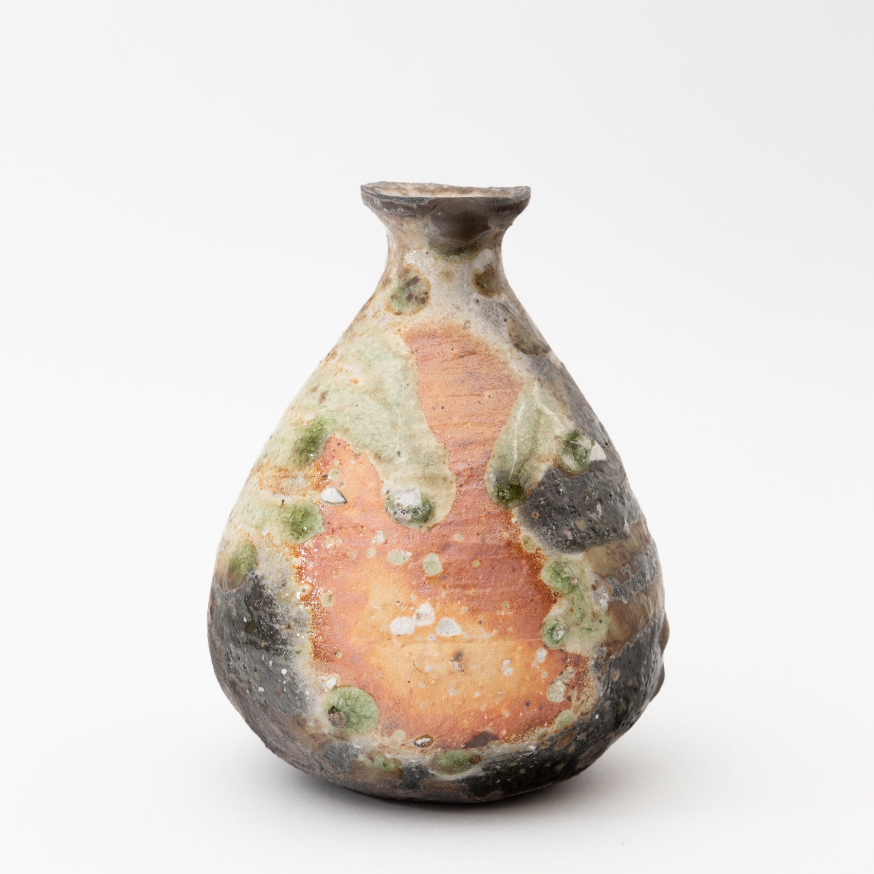 Iga tokkuri by Kai Tsujimura full view