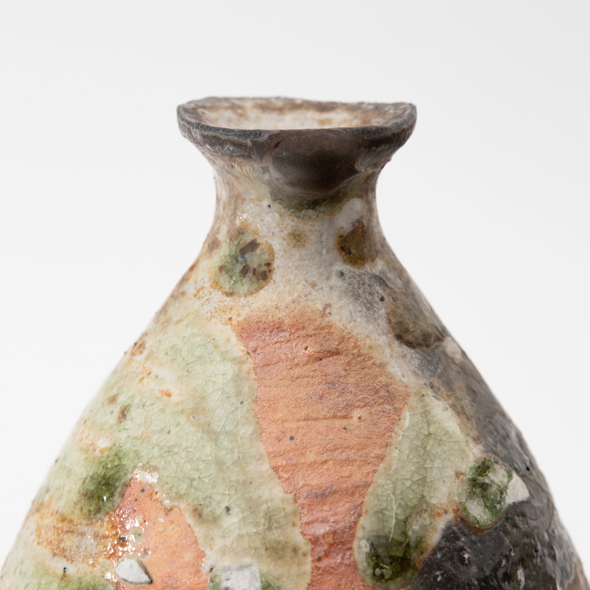 Iga tokkuri by Kai Tsujimura rim detail