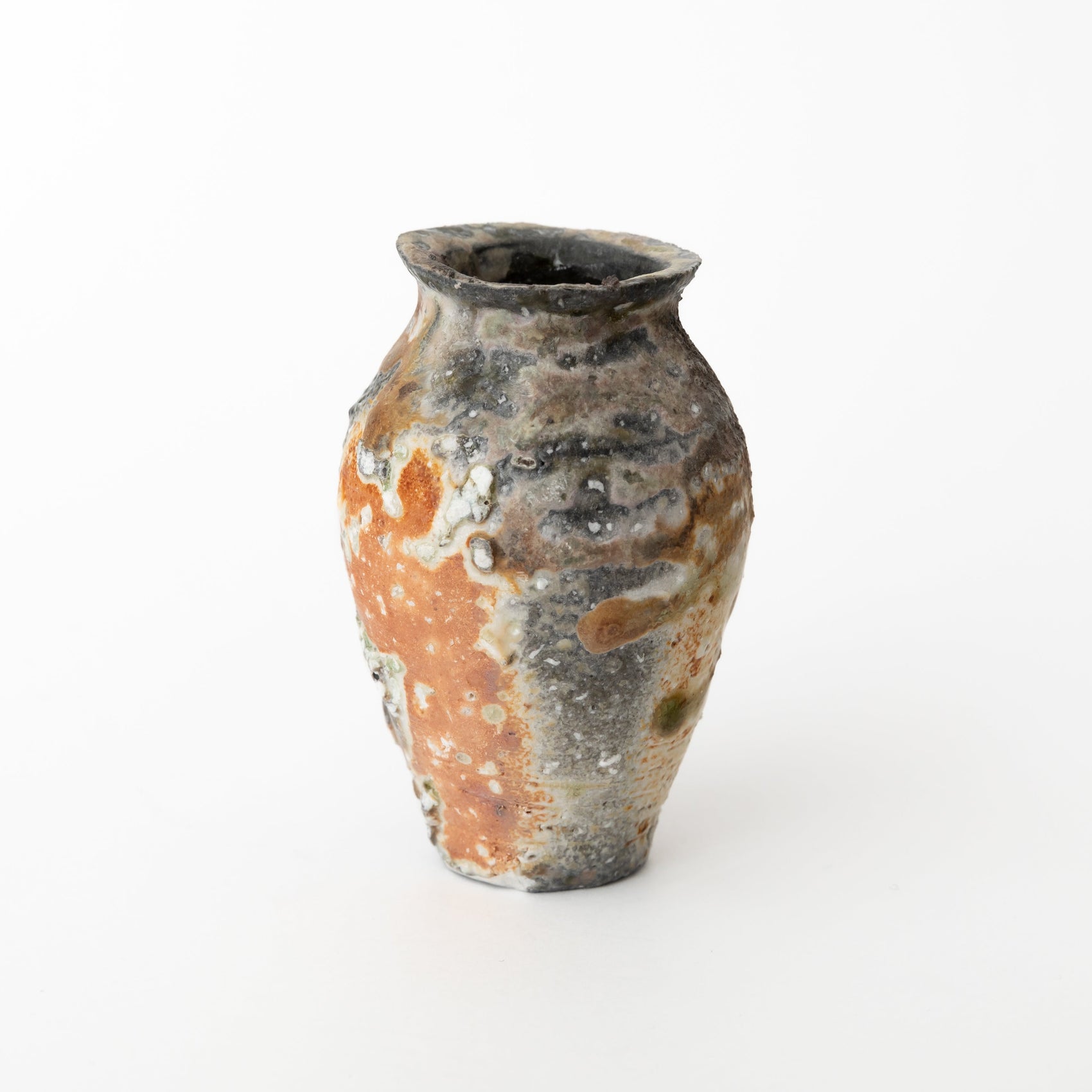 Natural ash glazed wide-mouth tsubo by Kai Tsujimura front view