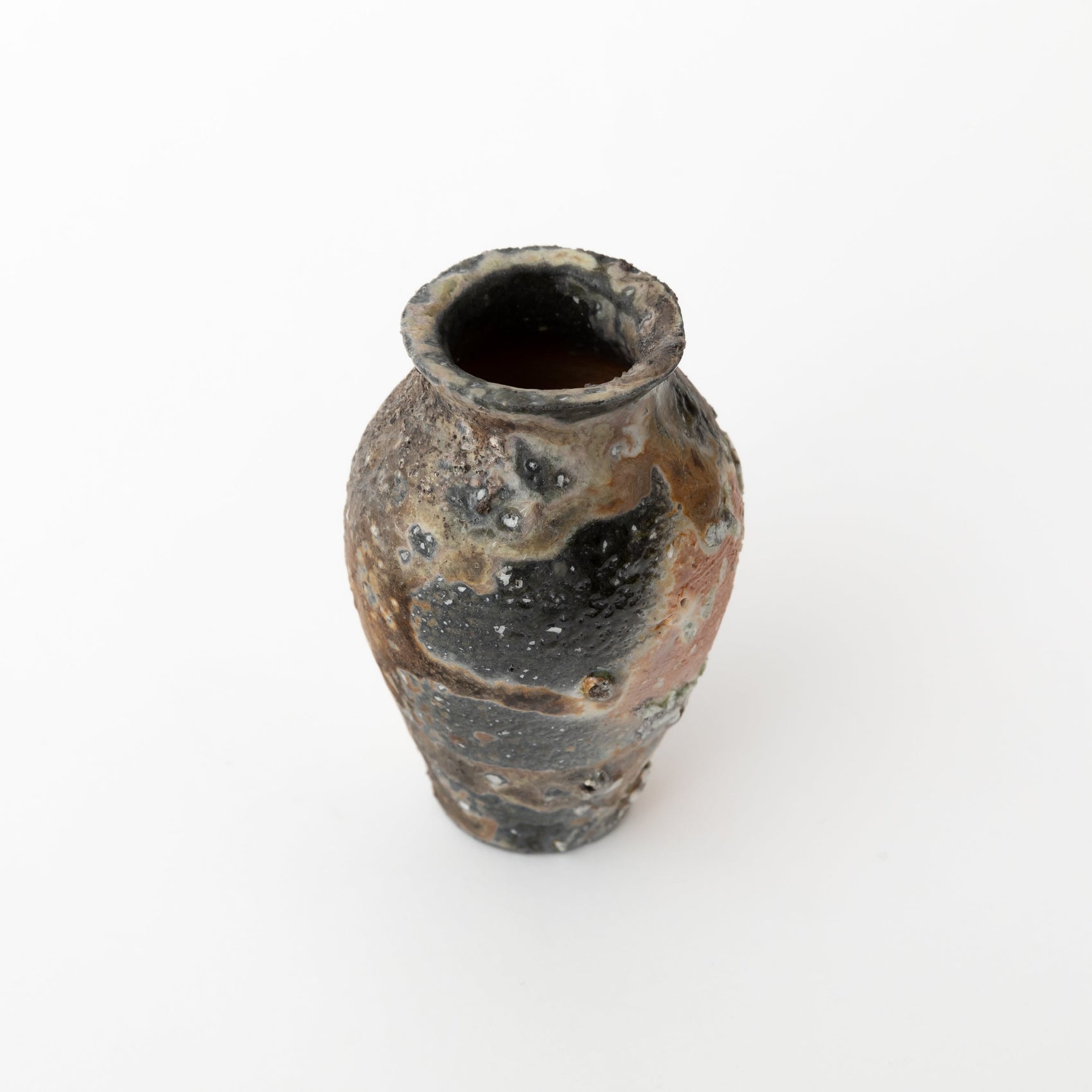 Natural ash glazed wide-mouth tsubo by Kai Tsujimura top angled view