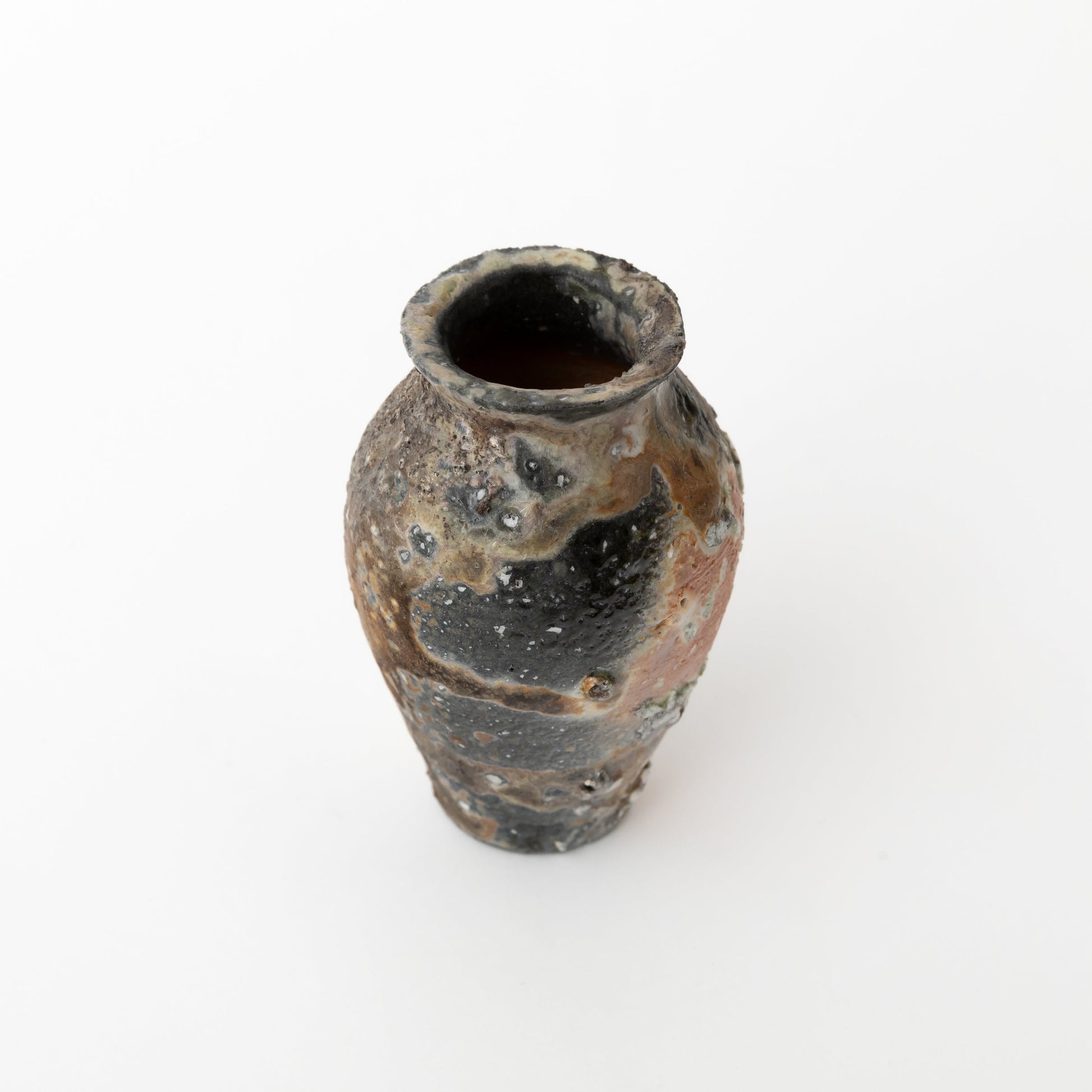 Natural ash glazed wide-mouth tsubo by Kai Tsujimura top angled view