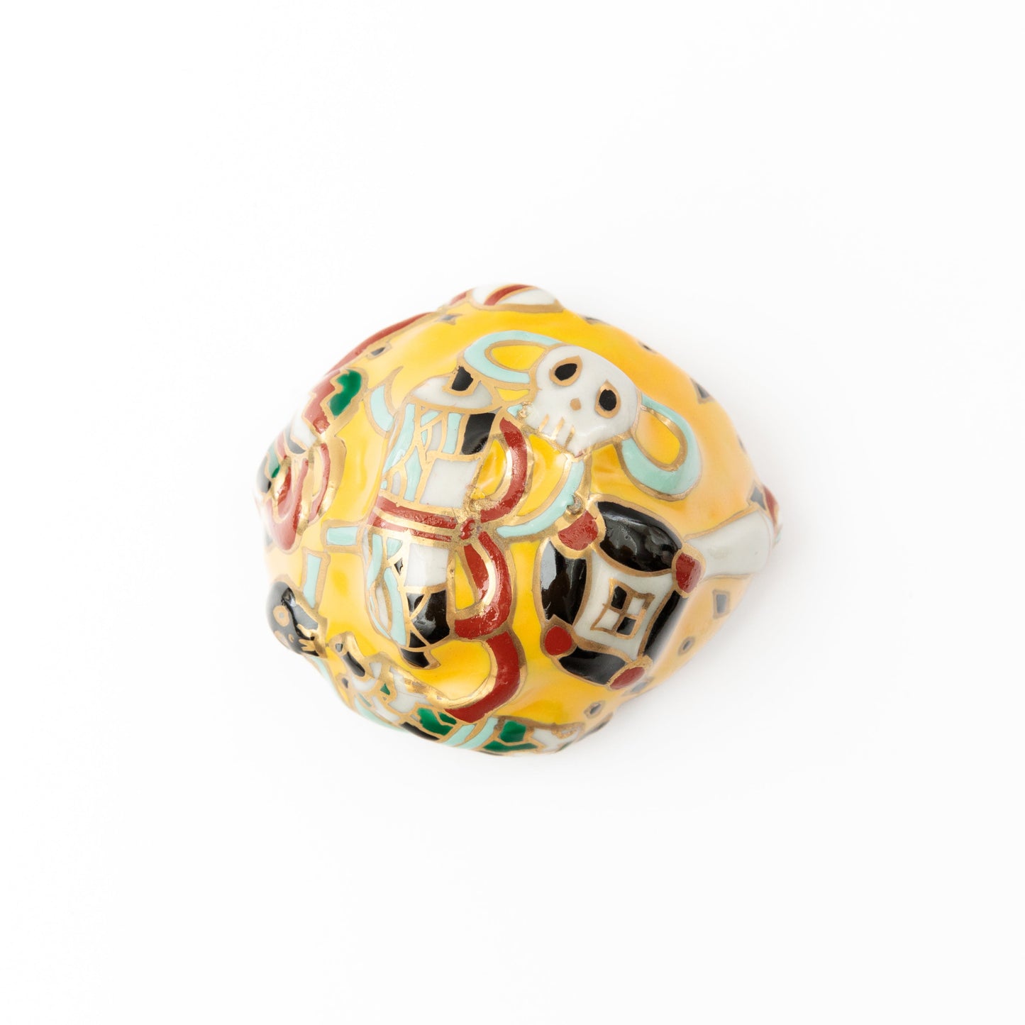 Takara-zukushi sakazuki by Kasumi Ueba bottom view decorative motif