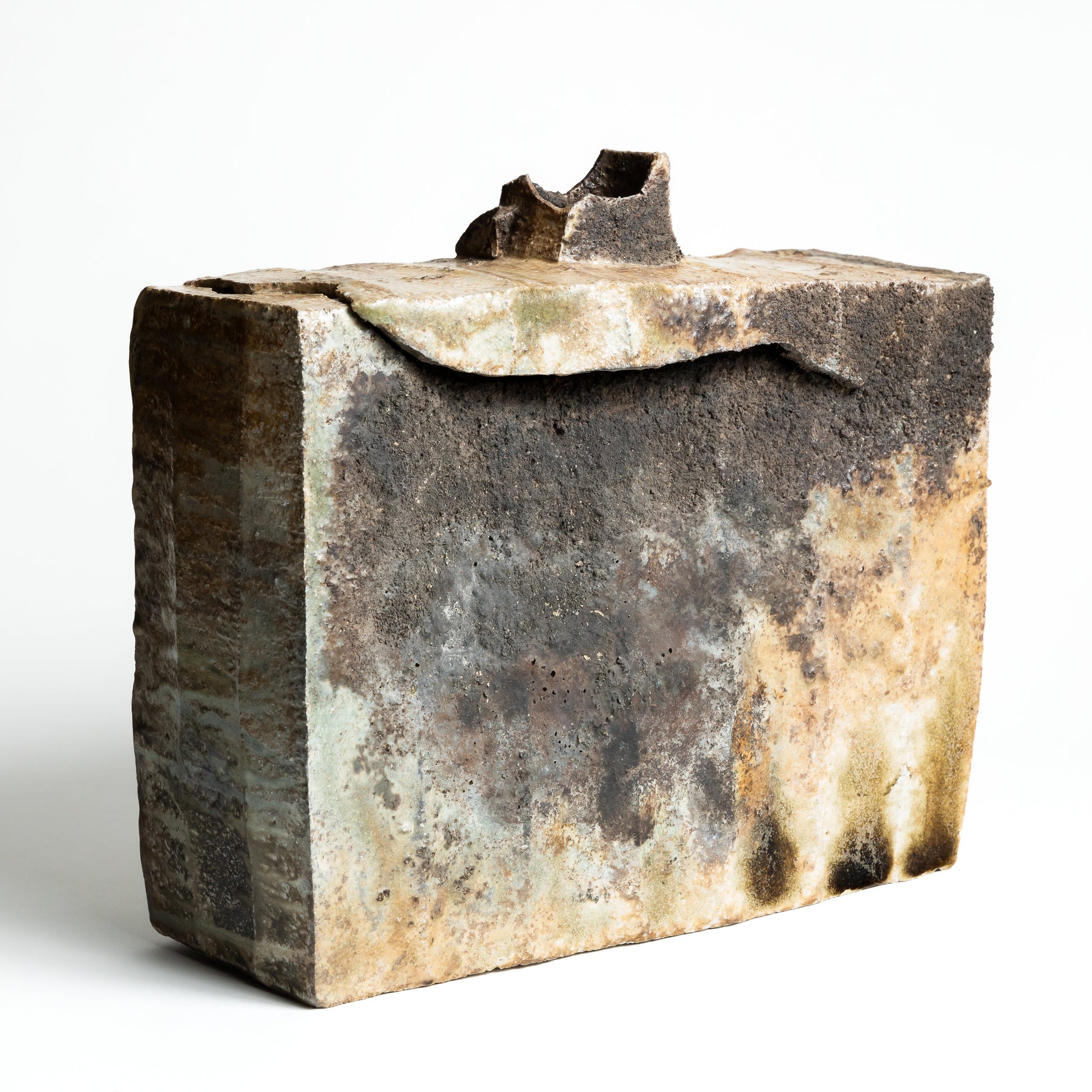 Ash covered kiln transformation shinogi flat hanaire by Ken Matsuzaki front view