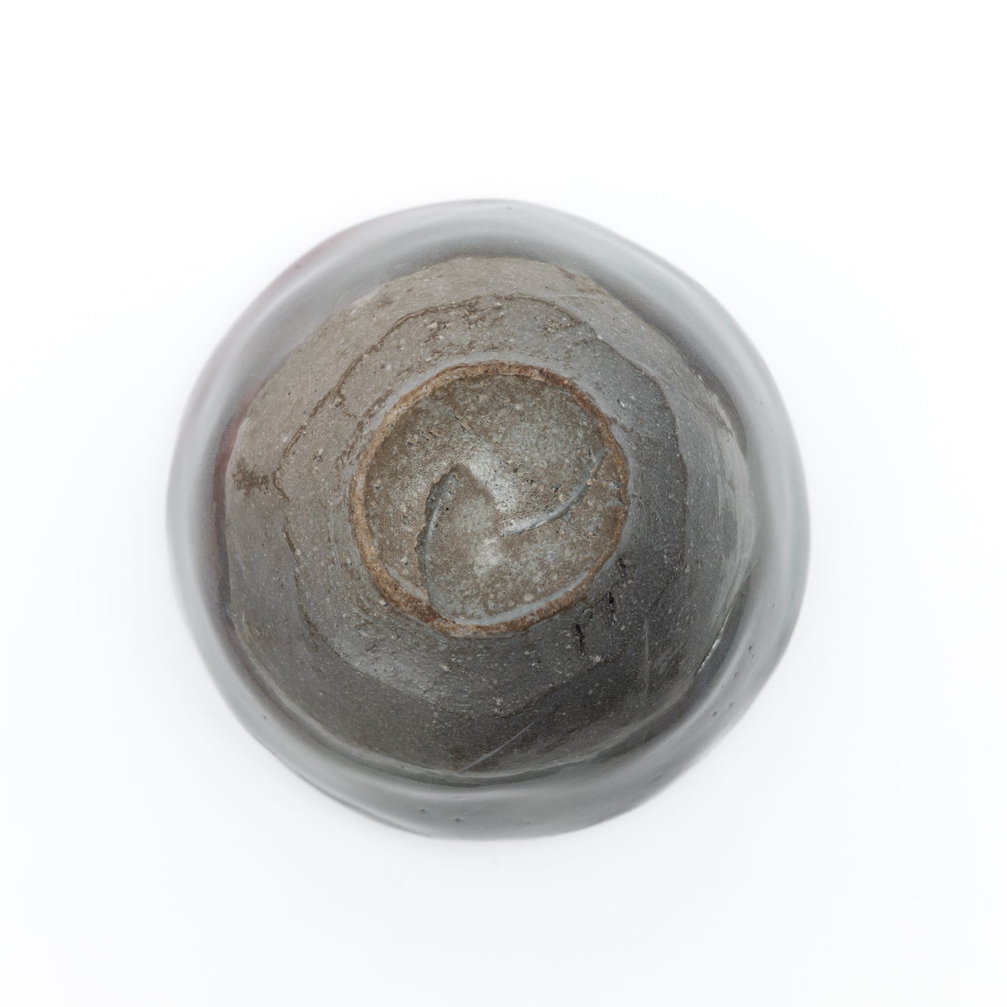 Foot of Musubi tea bowl by Yasushi Fujihira showing ceramic base