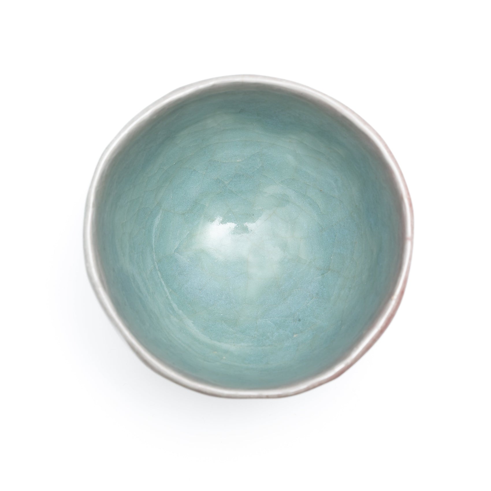 Front view of Musubi tea bowl by Yasushi Tohei