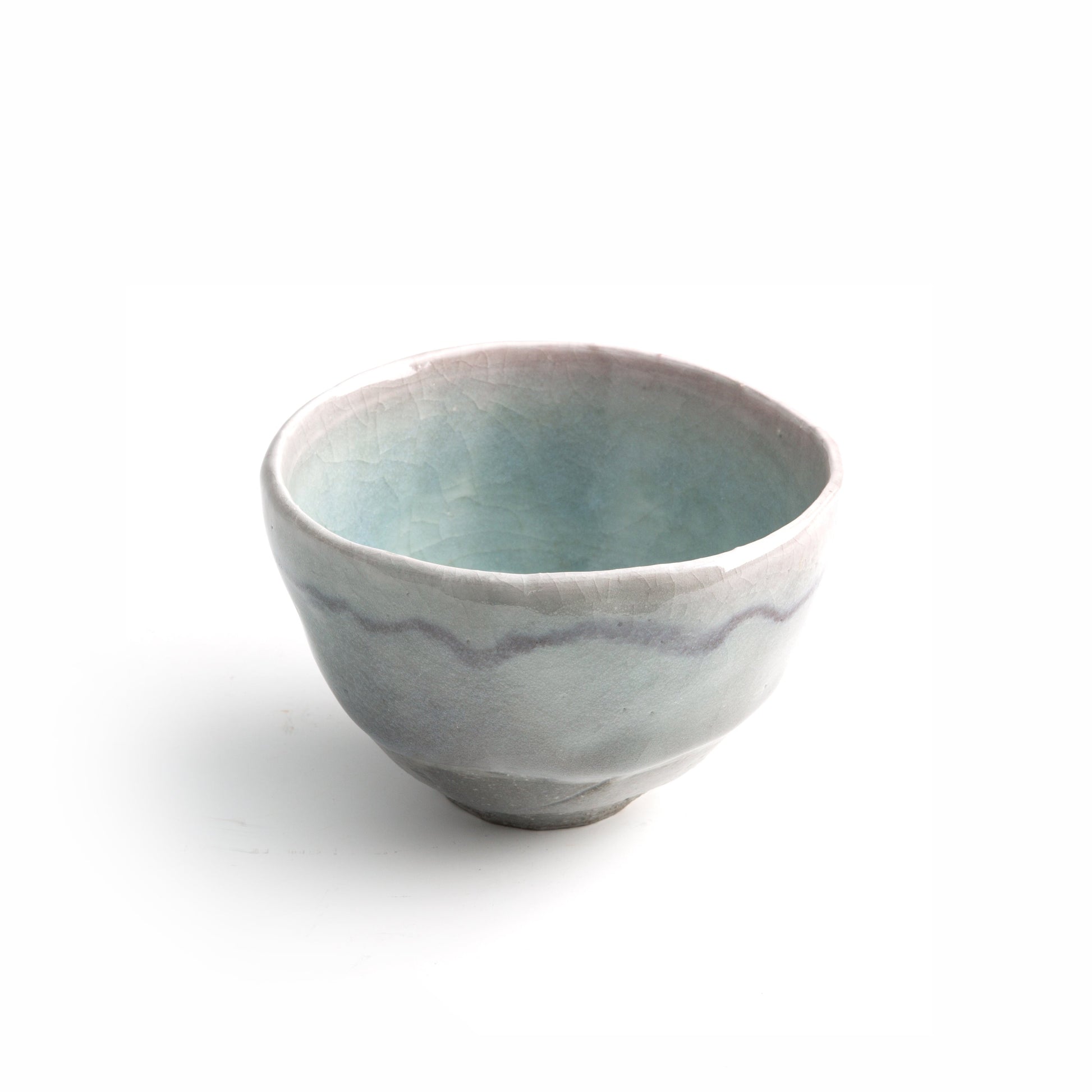 Side view of Musubi tea bowl by Yasushi Tohei