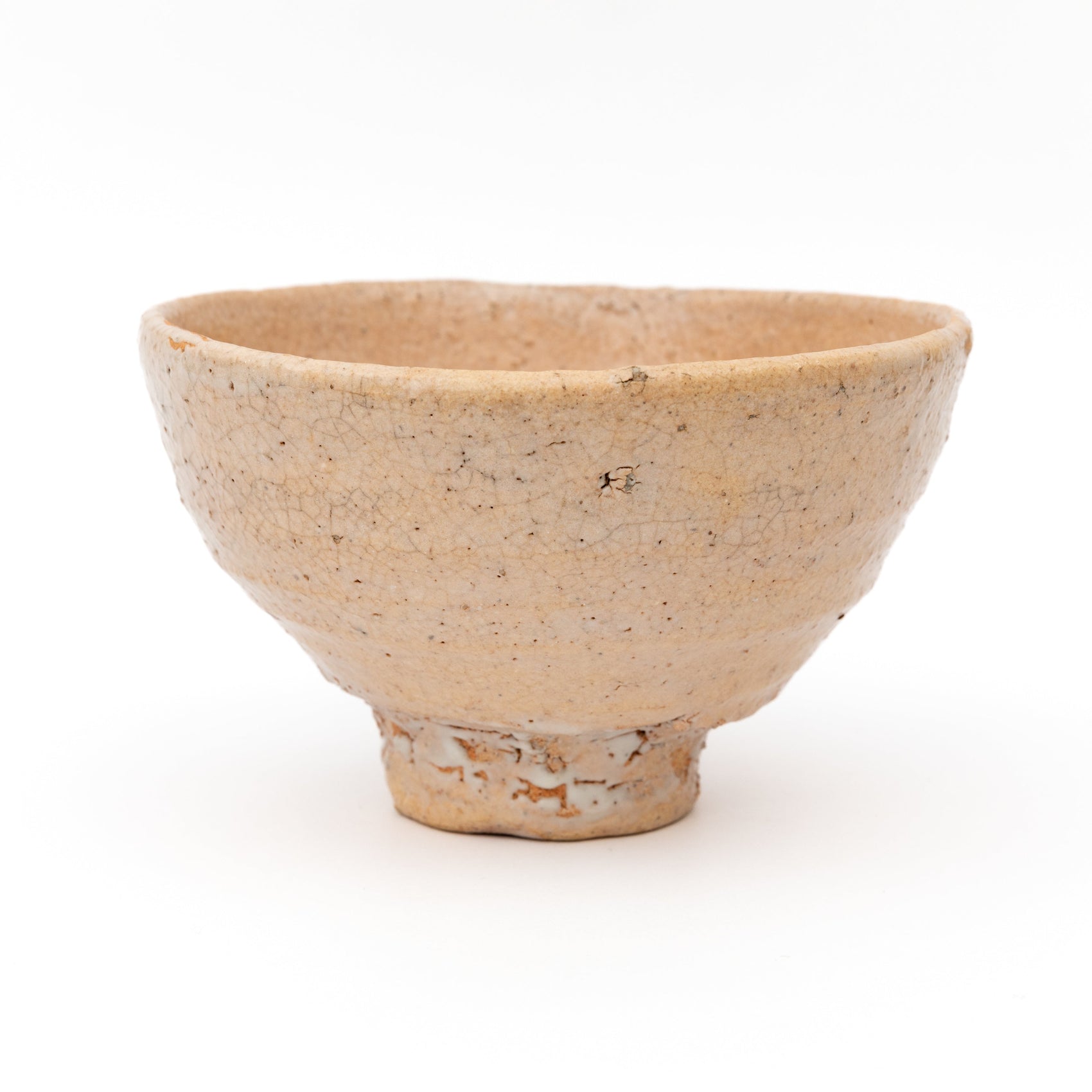Ido chawan tea bowl by Yui Tsujimura alternate angle